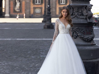 Monica Loretti robe de mari&eacute;e chic