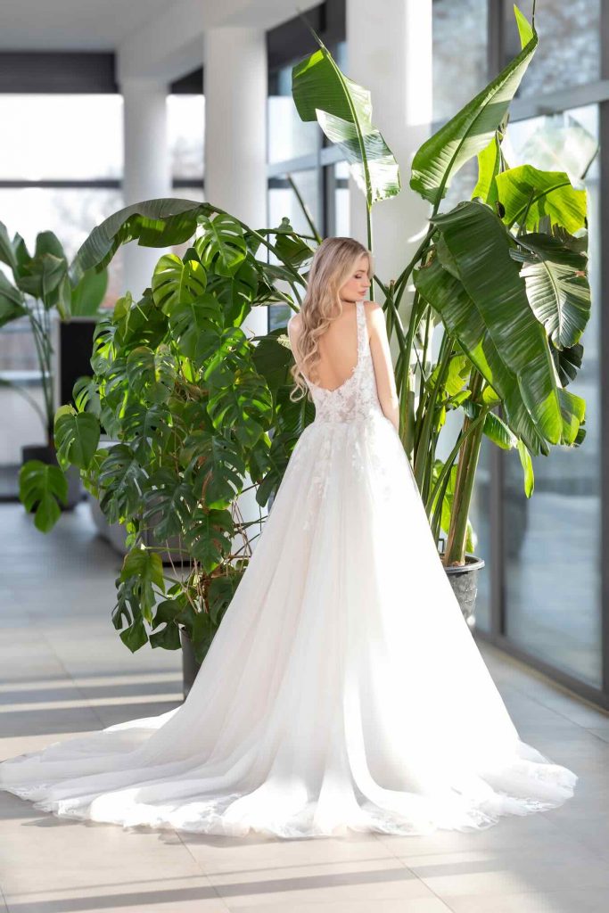 FLEUR DOS robe de mariée Maxims Paris - Juste une promesse