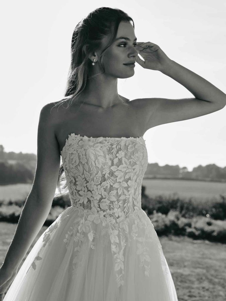 robe de mari&eacute;e White One - Collection 2026